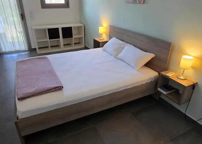 Apartamento Pavlina's Three Minutes From Tolón