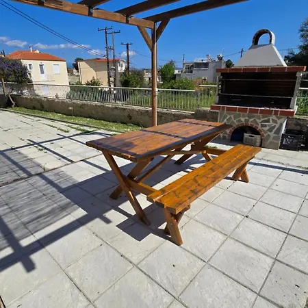 Pavlina's Three Minutes From Appartement Tolón