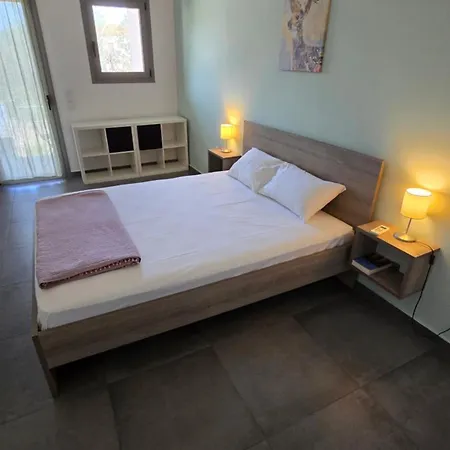 Apartament Pavlina's Three Minutes From Tolón