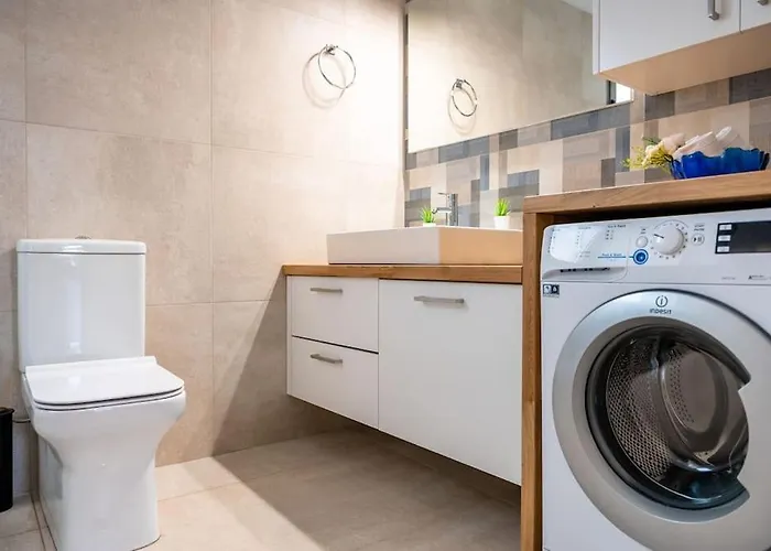 דירה Pavlina's Three Minutes From טולון