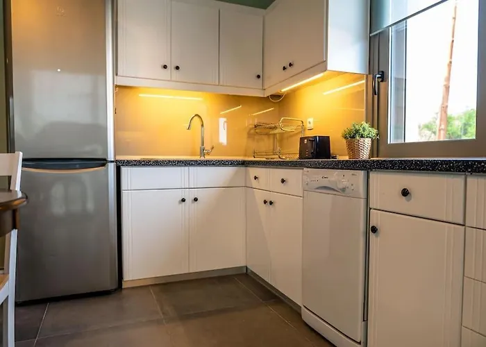 Pavlina's Three Minutes From *